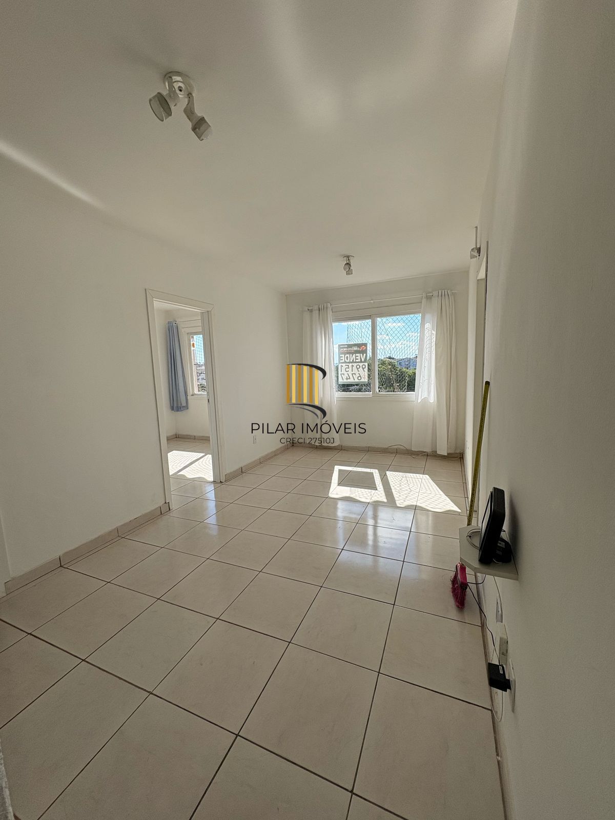Apartamento com 01 Quarto no Bairro Rubem Berta