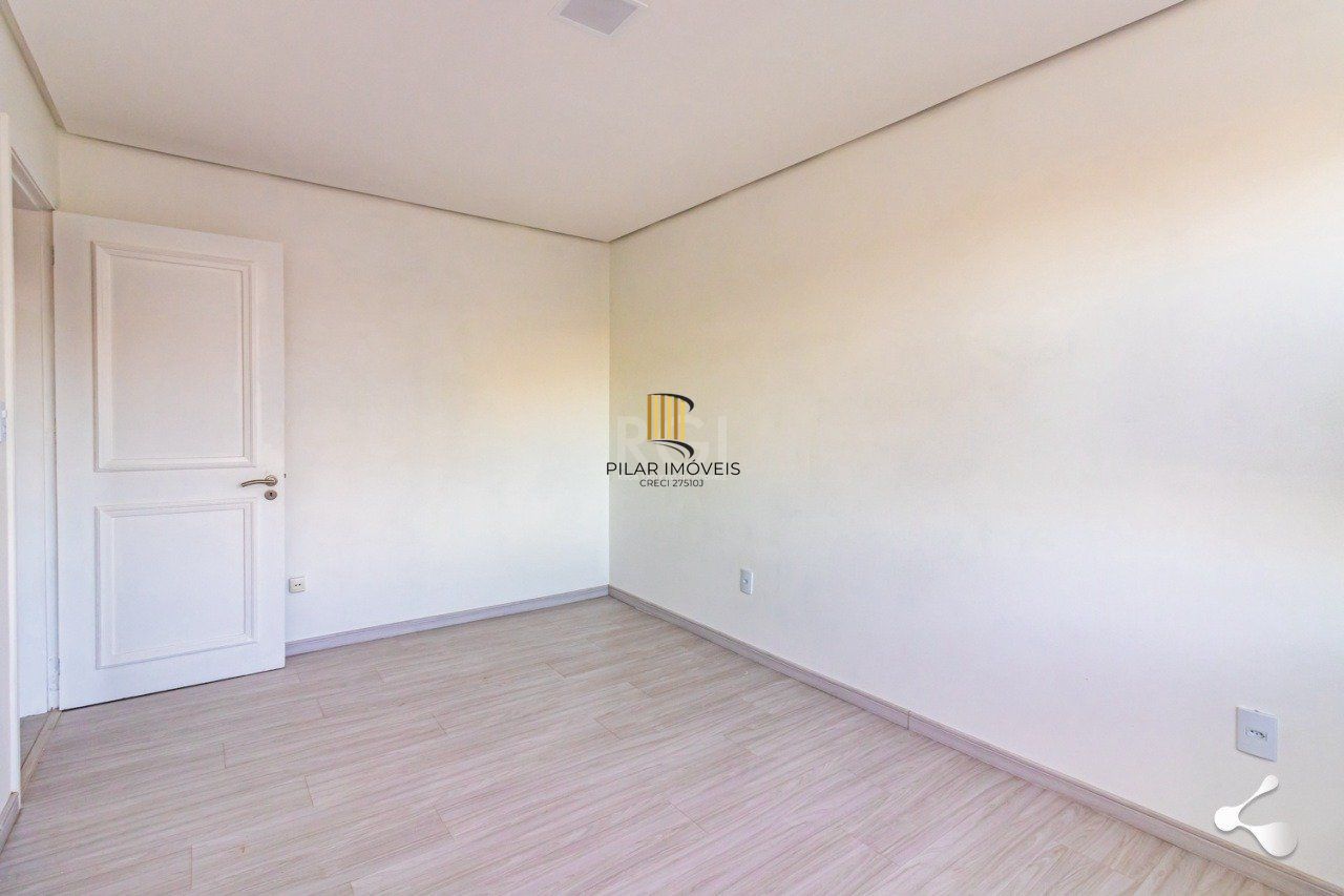Apartamento para Venda - 62.17m², 2 dormitórios, 1 vaga - Petrópolis