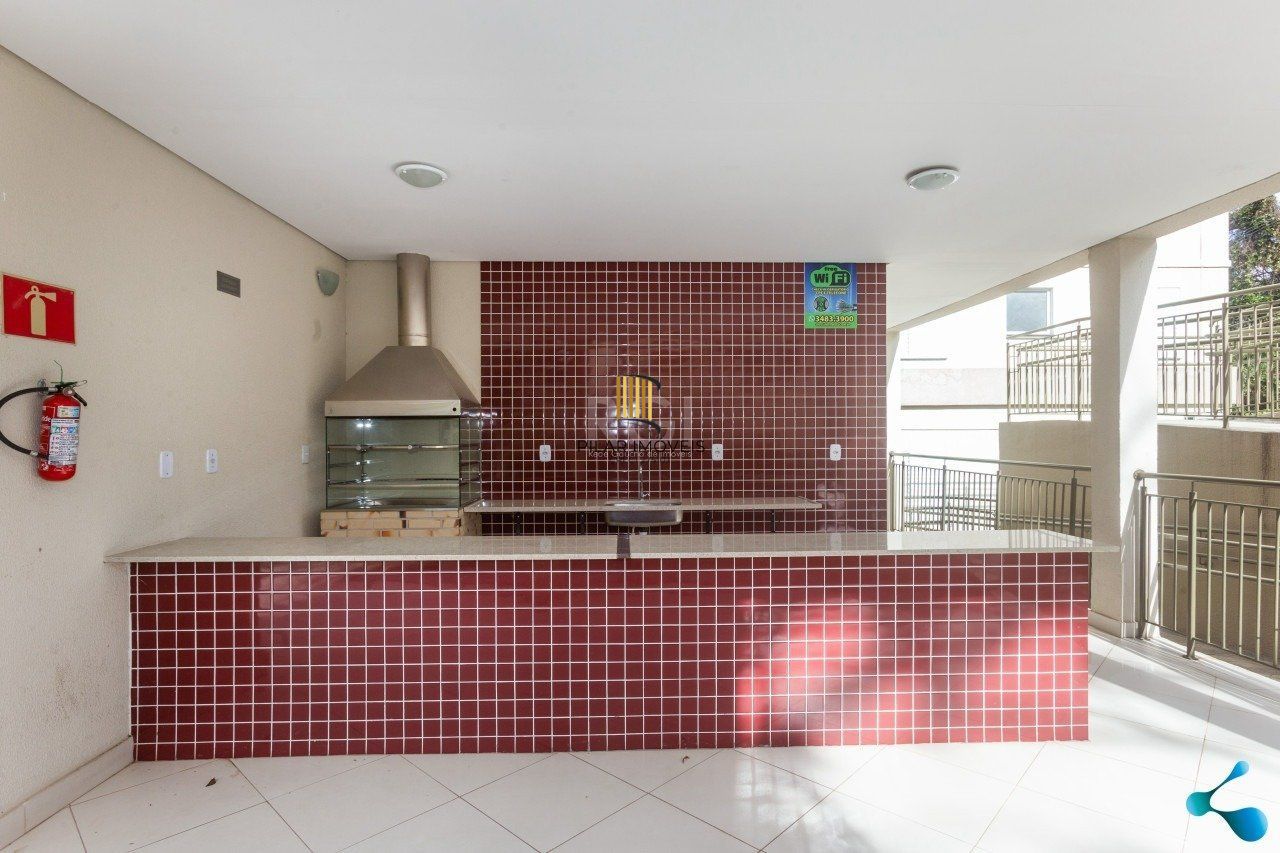Apartamento com 2 quartos, 1 vaga de garagem, no bairro Vila Nova, Porto Alegre/RS 