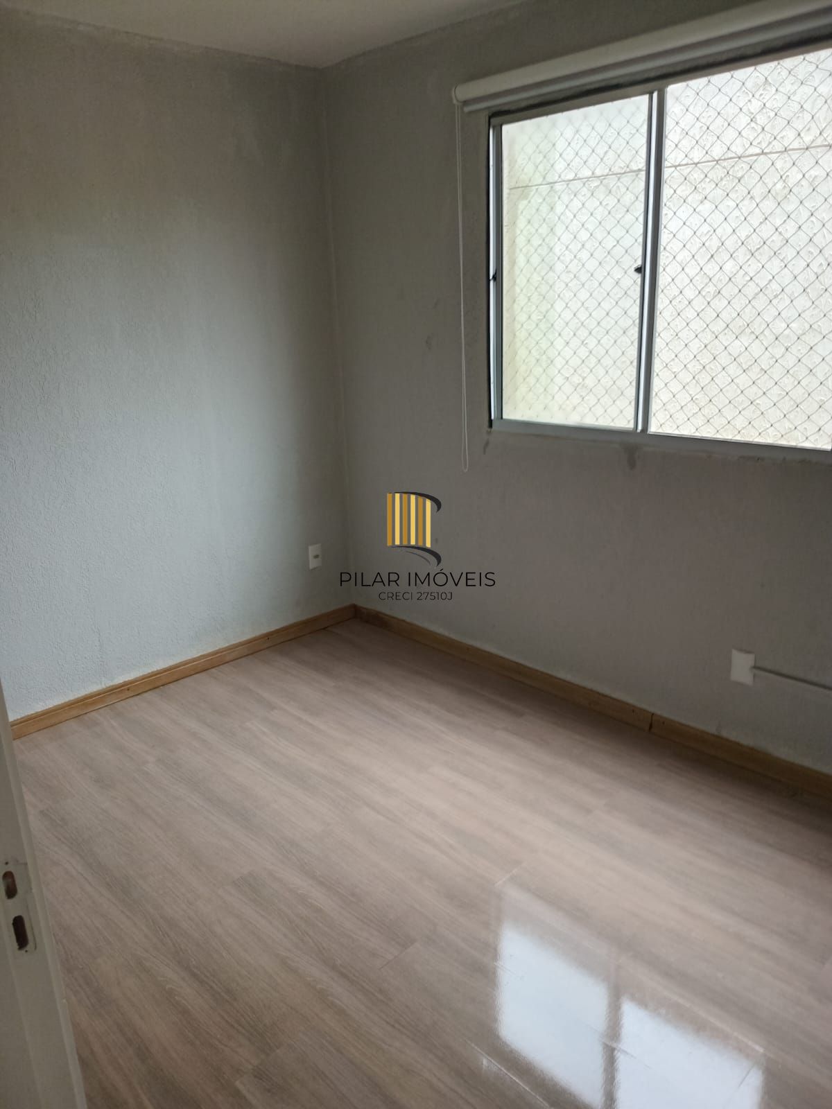 Apartamento com 02 Quartos e 01 Vaga no Bairro Mário Quintana em Porto Alegre