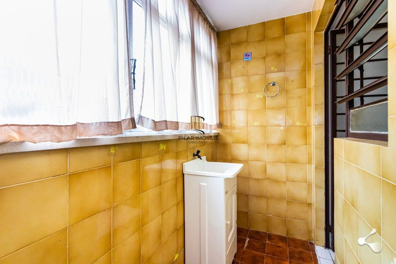Apartamento 02 dormitórios No Bairro Tristeza em Porto Alegre/RS