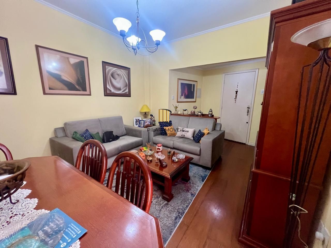 Apartamento 3 dormitórios com 80m2 no bairro Floresta.