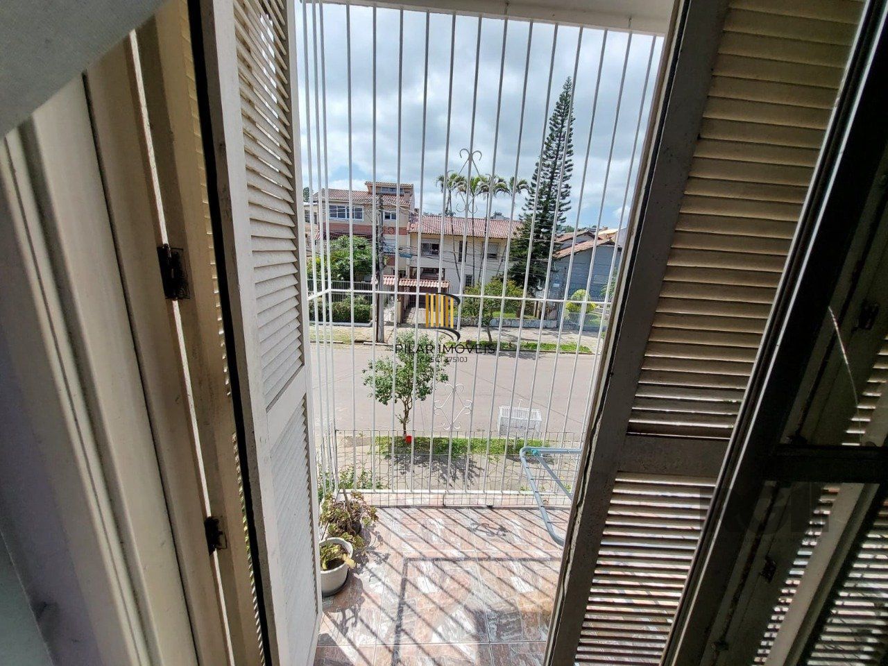 APARTAMENTO 2 QUARTOS - 2 VAGAS COBERTA - SACADA - CRISTAL - PORTO ALEGRE - RS