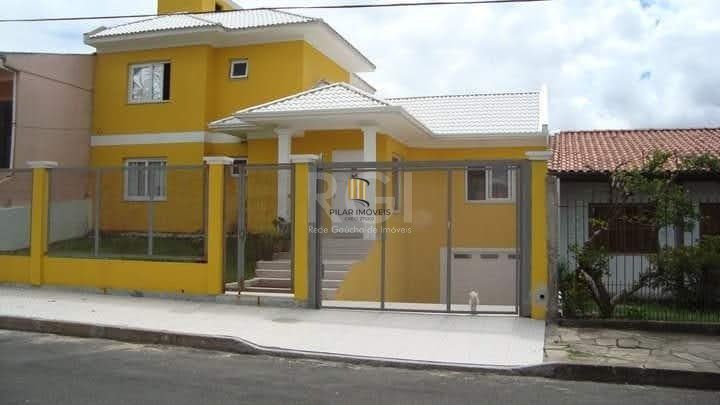 Casa para Venda - 250m², 3 dormitórios, sendo 1 suites, 2 vagas - Vila Nova, Porto Alegre