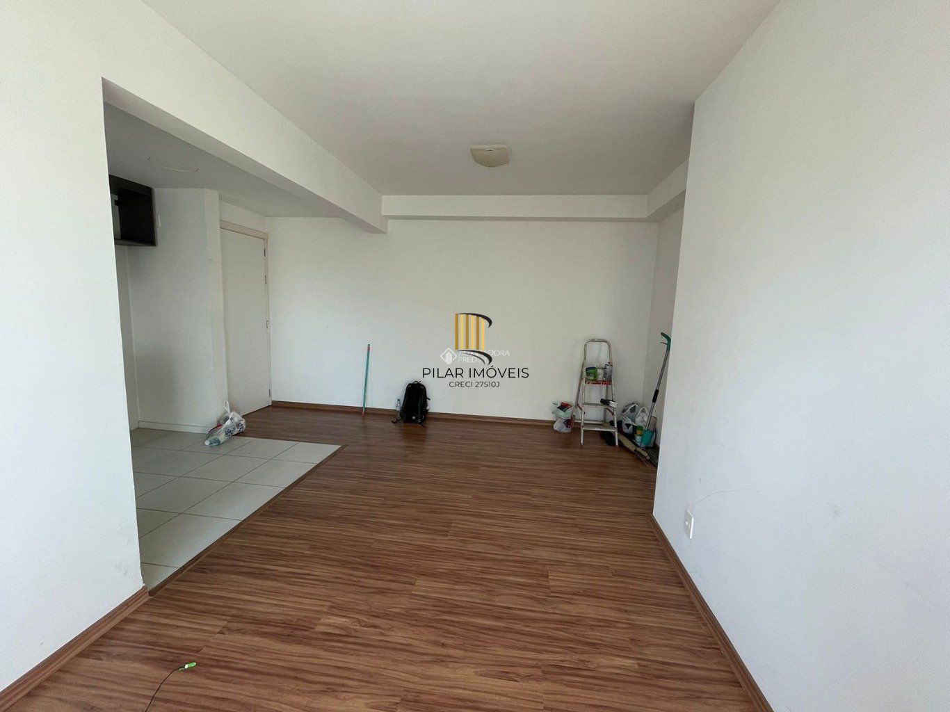 Excelente apto 2 dormitórios, 55m² privativos com churrasqueira, andar alto no JARDIM CARVALHO, condomínio completa infra.
