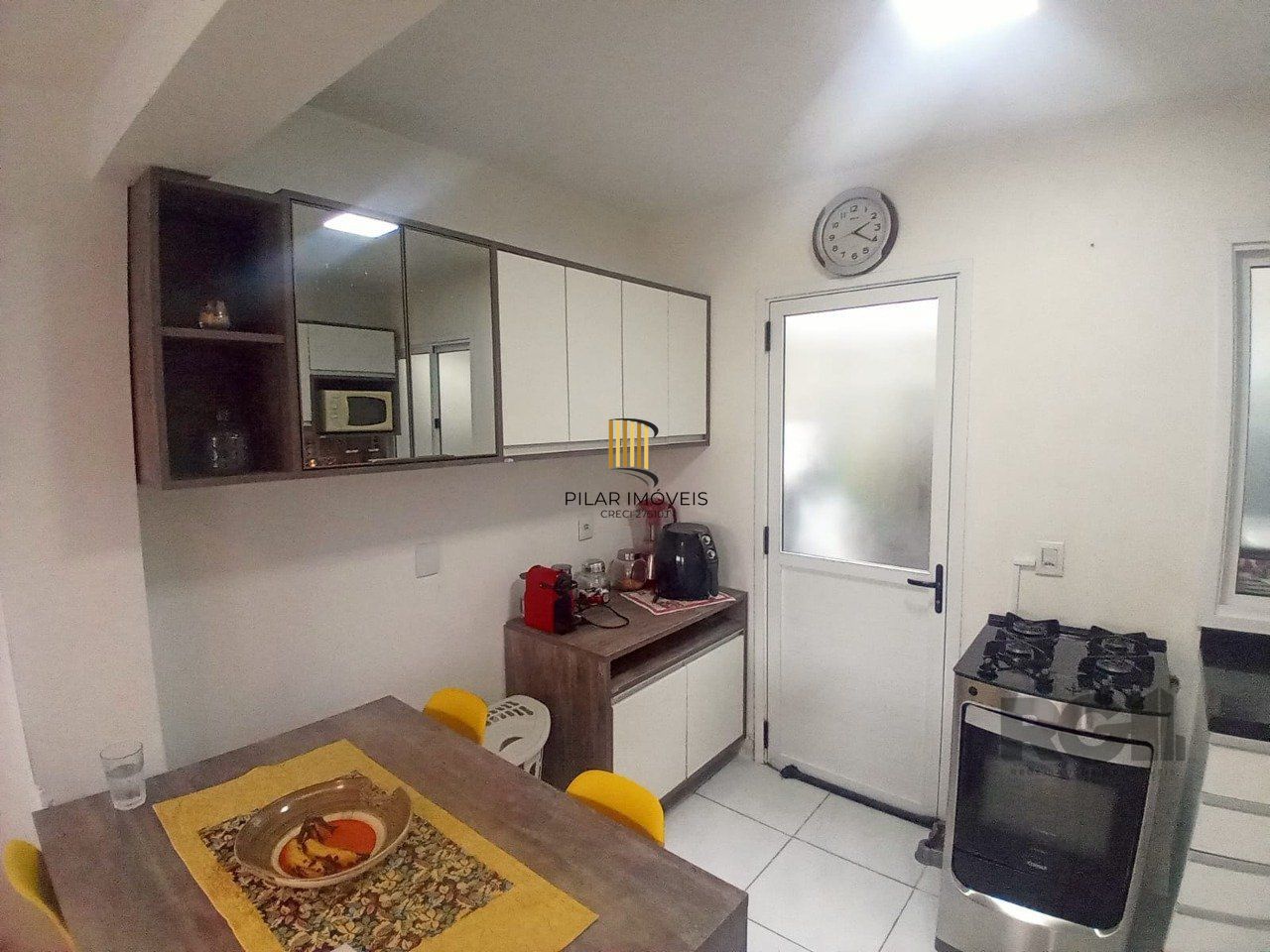 Casa na Hípica de 3 dormitórios e vaga