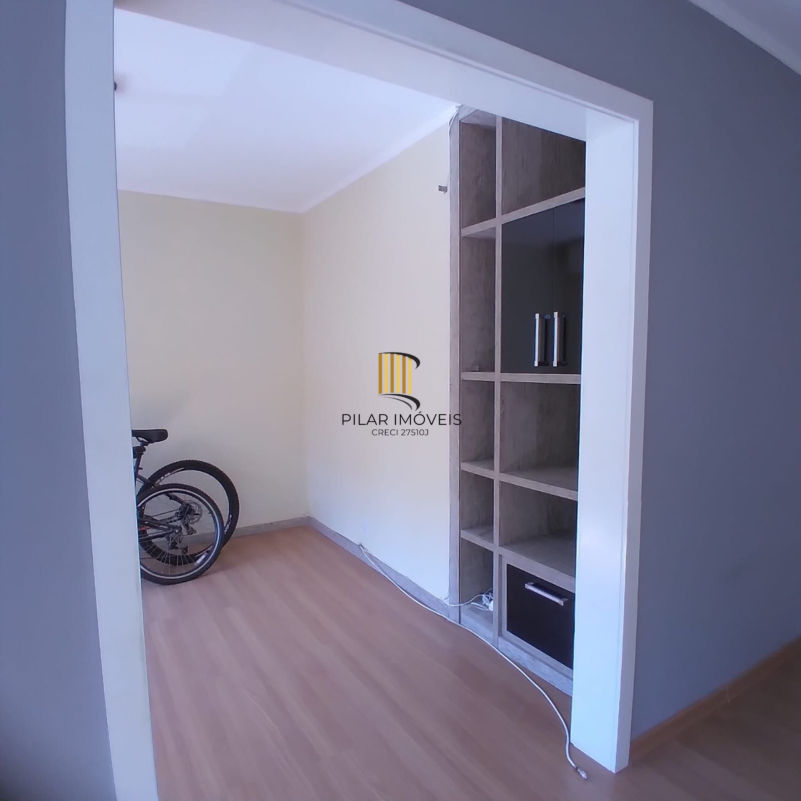 Oportunidade Única! Lindo Apartamento de 3 Quartos no Coração de Porto Alegre!** 🏡                                                 Imóvel com 3 dormitórios transformado em 2 de fácil reversão.