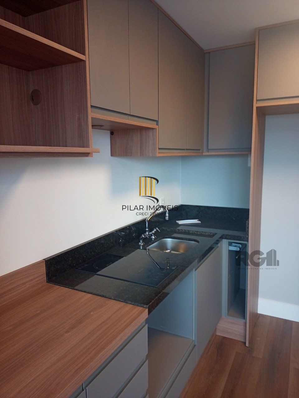 Apartamento Studio, mobiliado, com vaga para carro, 26,75m², na Cidade Baixa - Porto Alegre/RS