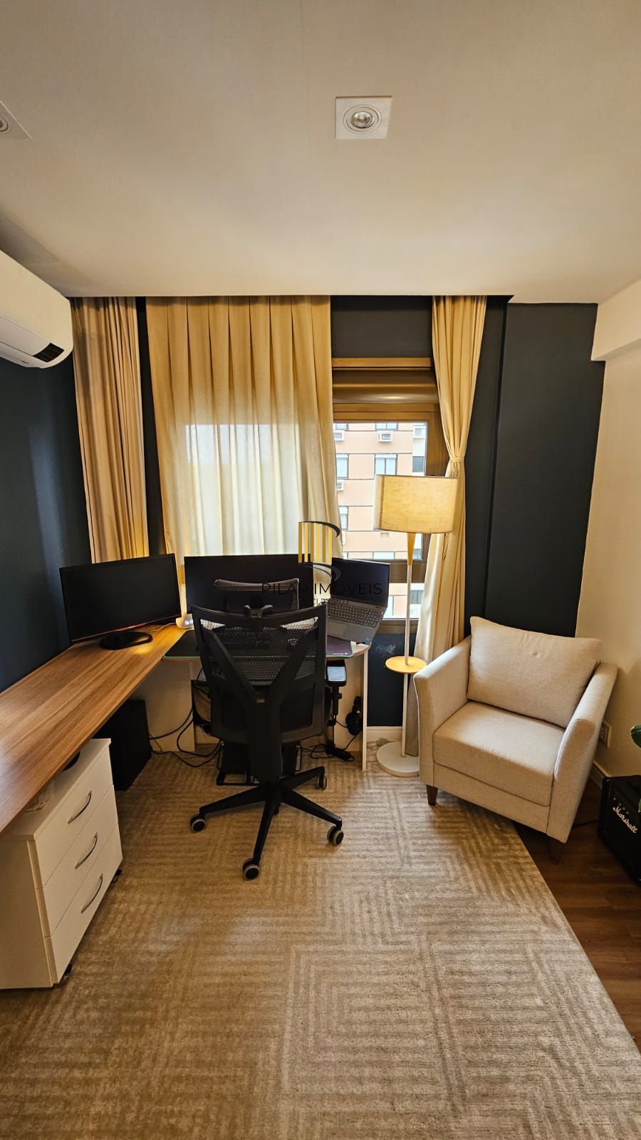 Apartamento de 2 dormitórios 2 suítes , vaga dupla coberta escriturada !