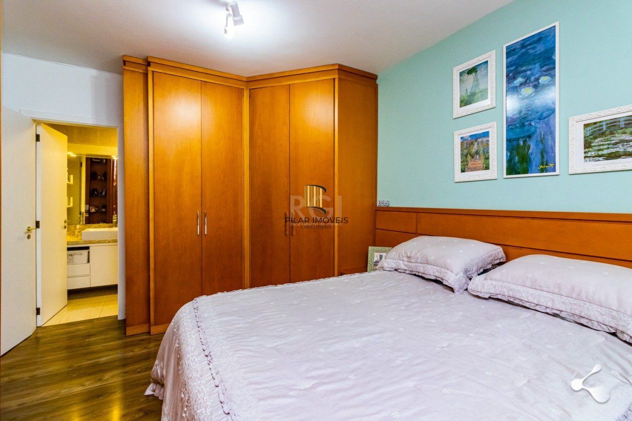 CASA 4 DORMITÓRIOS COM GARDEM NO GUARUJA - PORTO ALEGRE - RS
