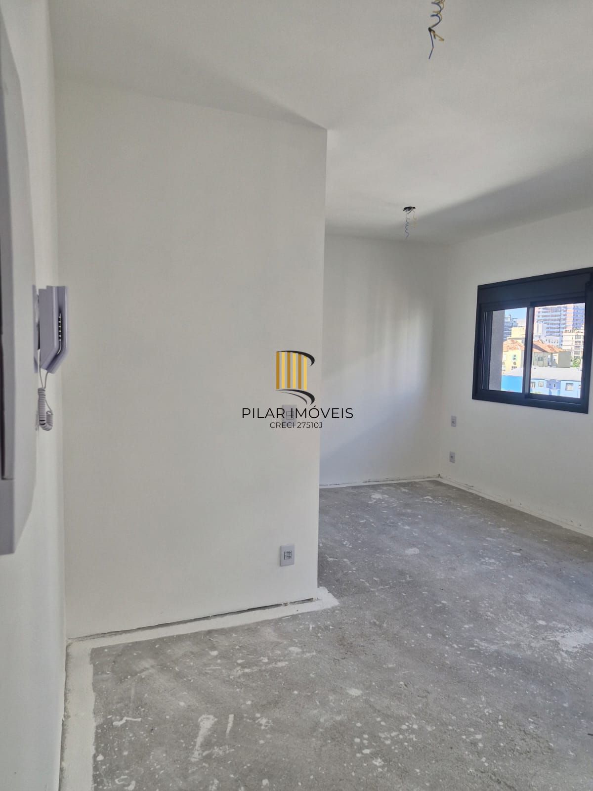 Apartamento 01 dormitório, 01 vaga no Bairro São João em Porto Alegre