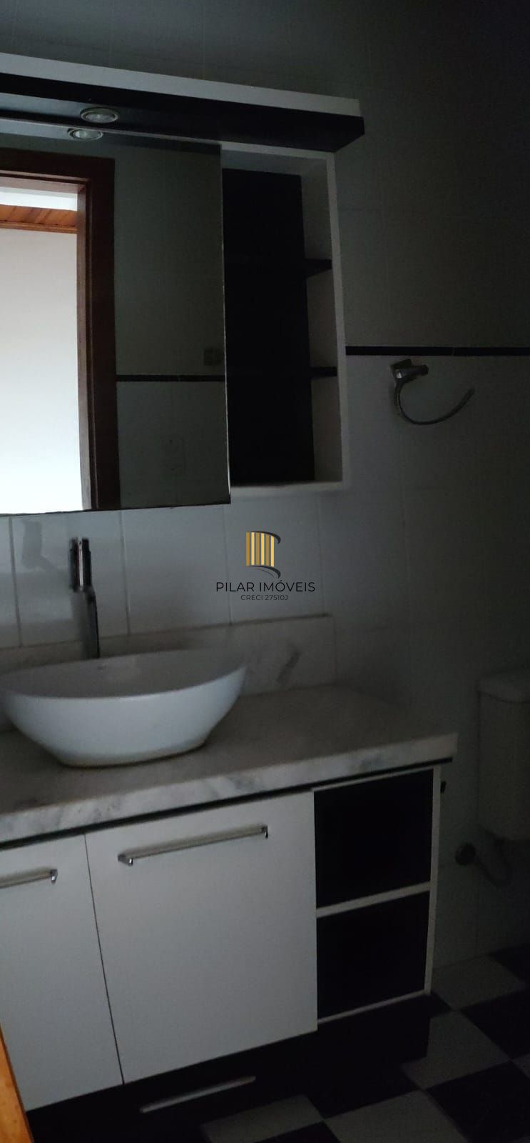 Sobrado 2 dormitórios no bairro Hípica