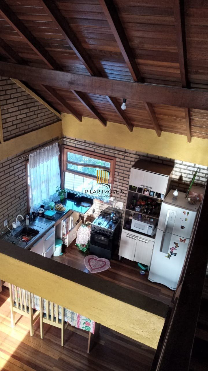 Casa com 3 dormitórios no bairro Olaria em Canoas