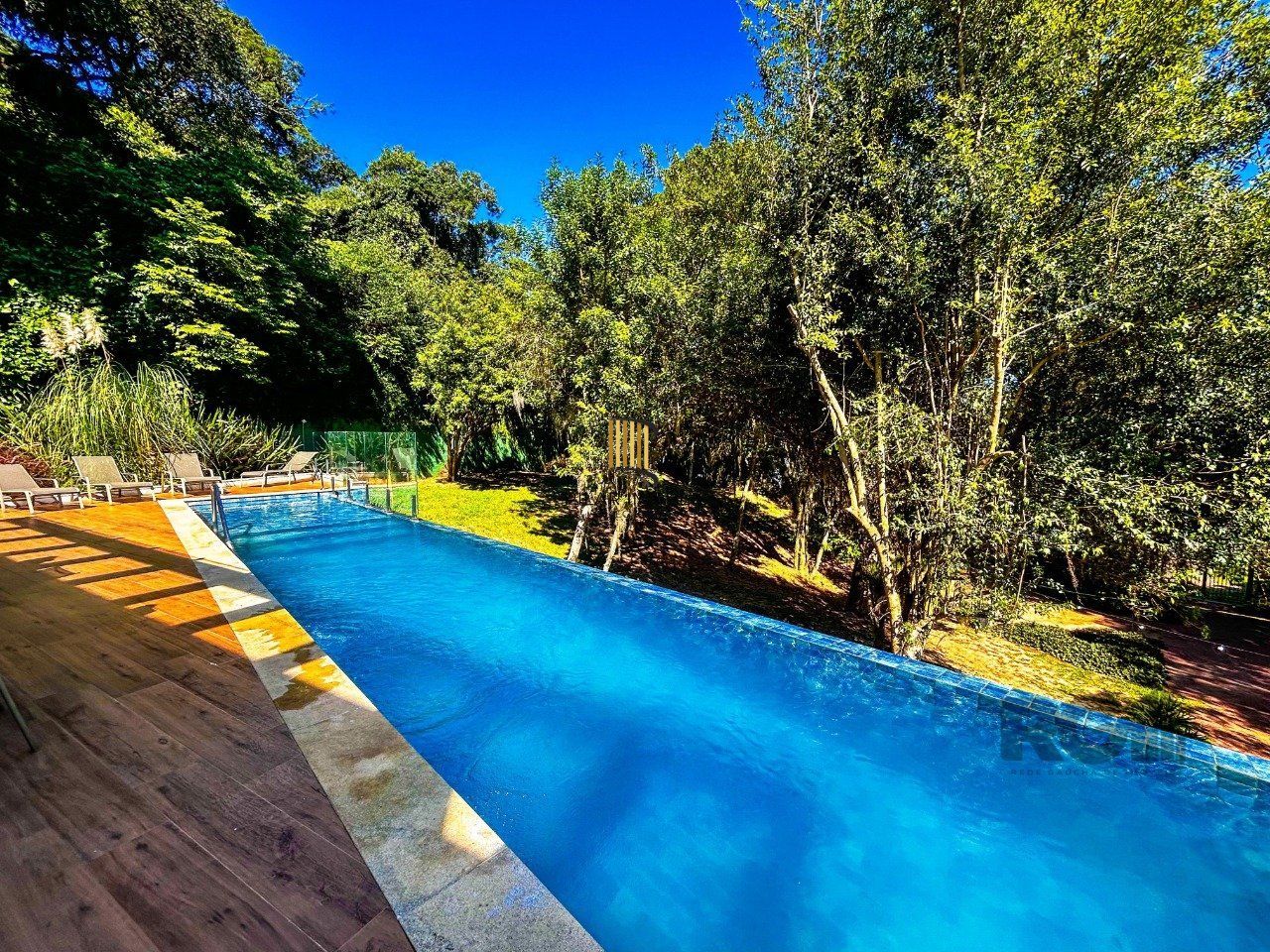 Casa Condominio 3 Dormitório(s) Bairro Pedra Redonda
