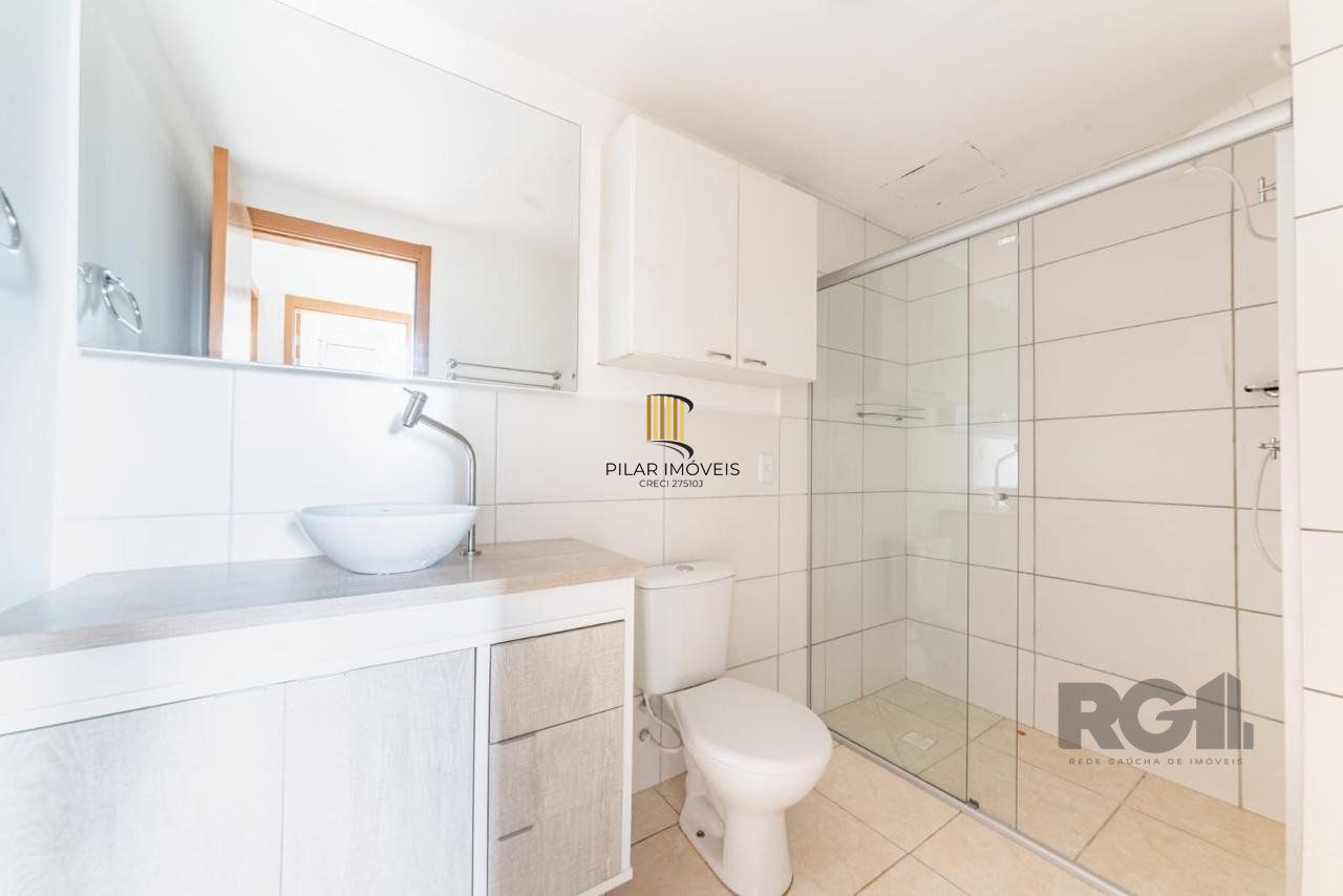 Apartamento 2 dormitórios e uma vaga no bairro morro santana com sacada.