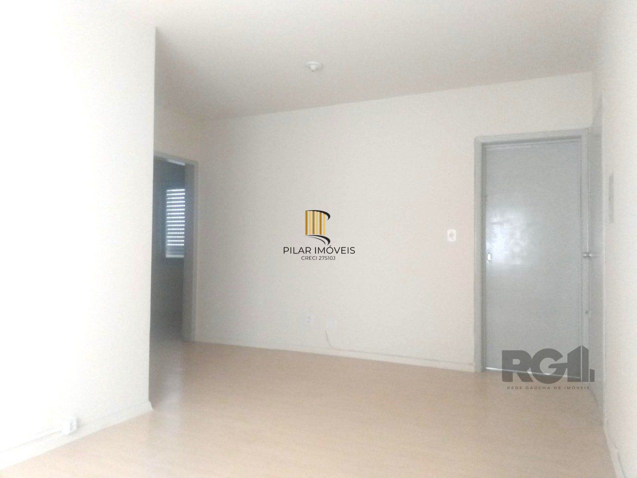 APARTAMENTO DE 2 DORMITORIOS REFORMADO BAIRRO SANTO ANTONIO - POA/RS