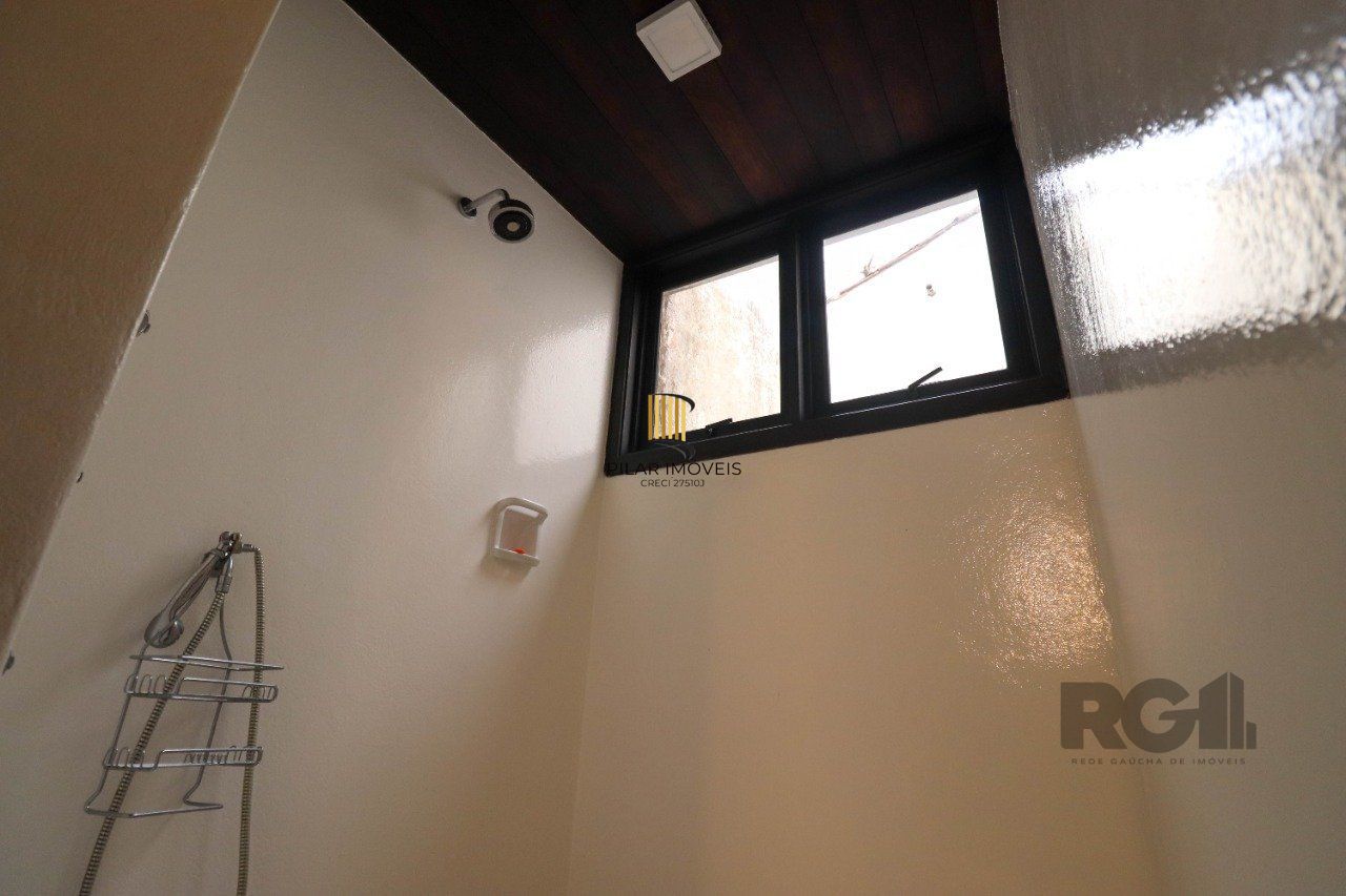 Casa para Venda - 523.36m², 6 dormitórios, sendo 2 suites, 2 vagas - Vila Conceição, Porto Alegre