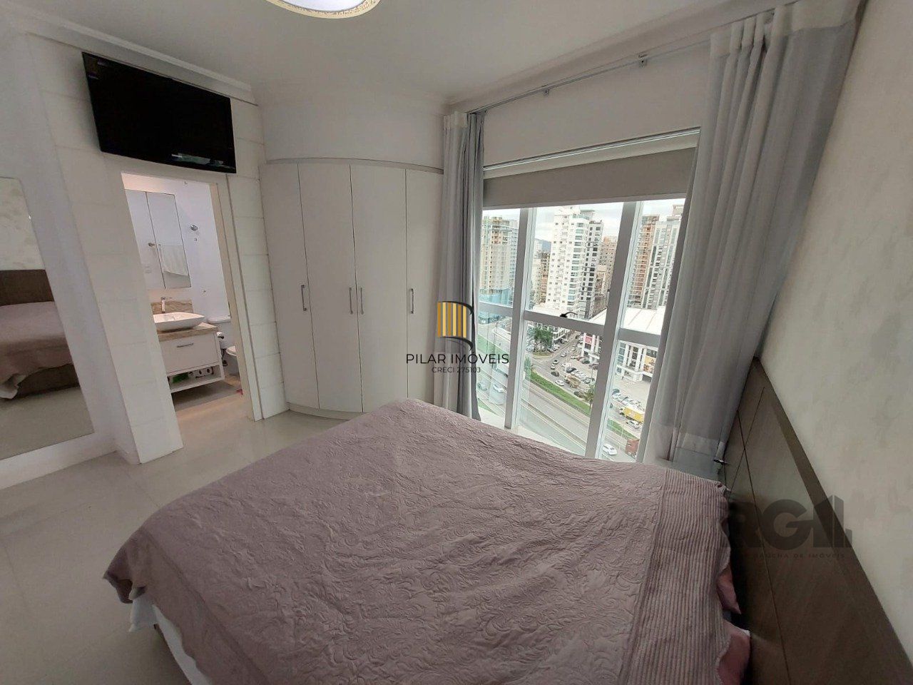APARTAMENTO 3 SUITES - ANDAR ALTO - VISTA PARA O MAR - MEIA  PRAIA - ITAPEMA - SC