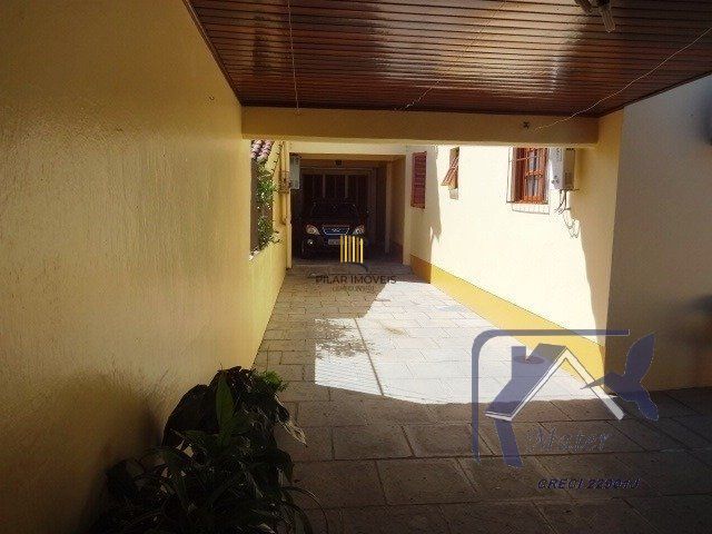 Casa para Venda - 318m², 4 dormitórios, sendo 1 suites, 4 vagas - Cavalhada