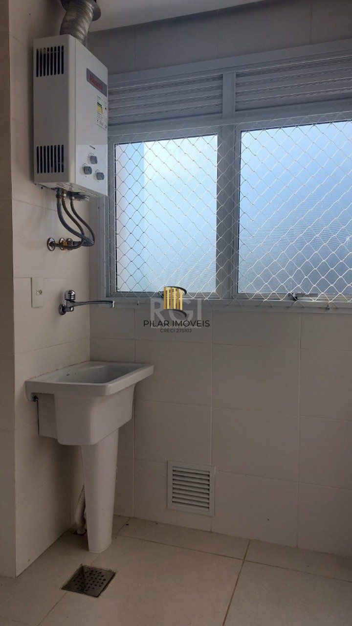 Apartamento de74,39m² de área privativa,  02 dormitórios,  1 suíte, 1 banheiro social e 1 vaga coberta.