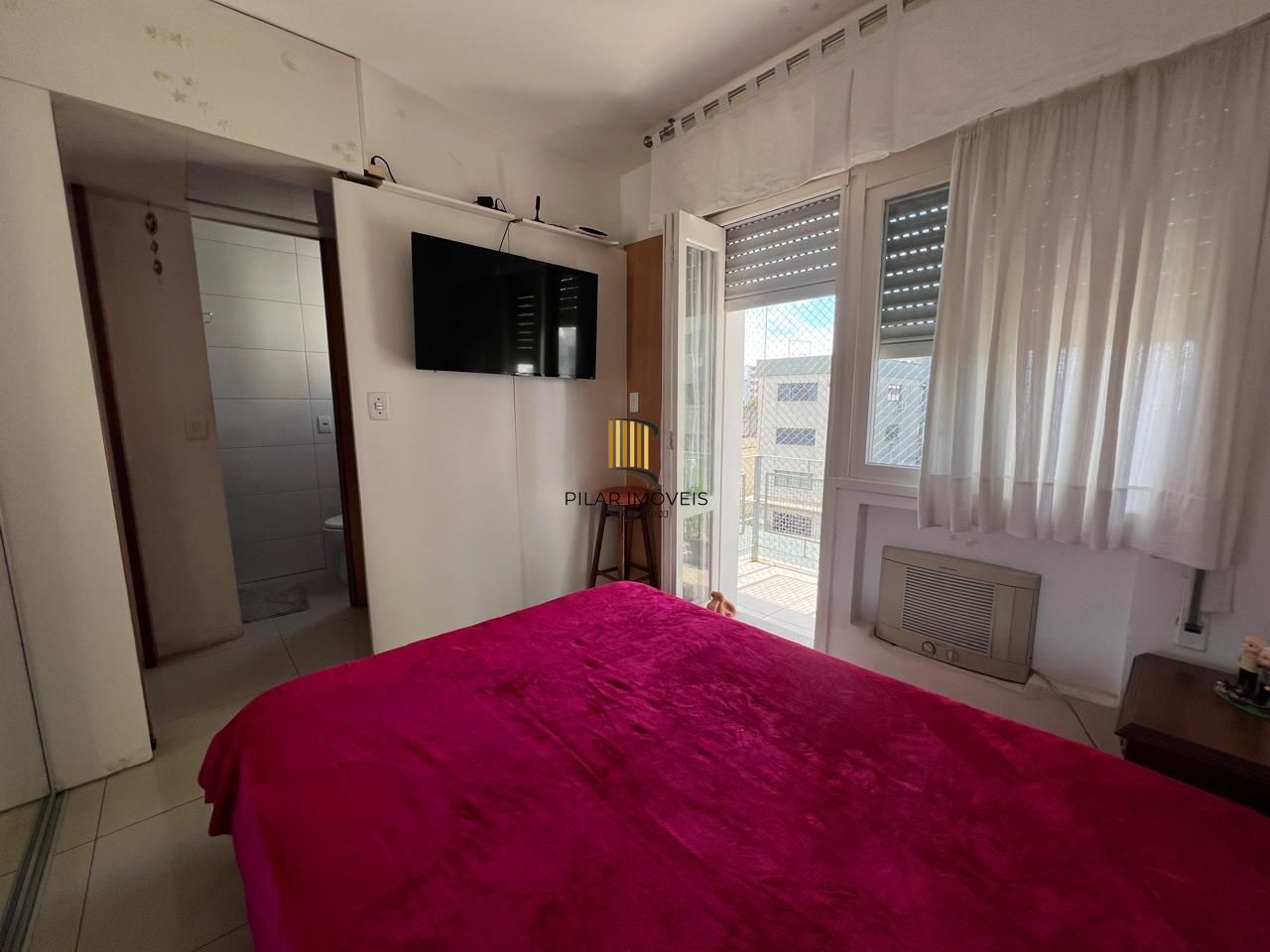 Cobertura 1 dormitorio semi mobiliada no Bairro Santana