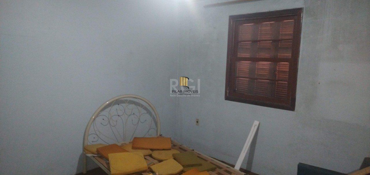 Casa de 4 dormitórios na Av. Teresópolis bairro Teresópolis