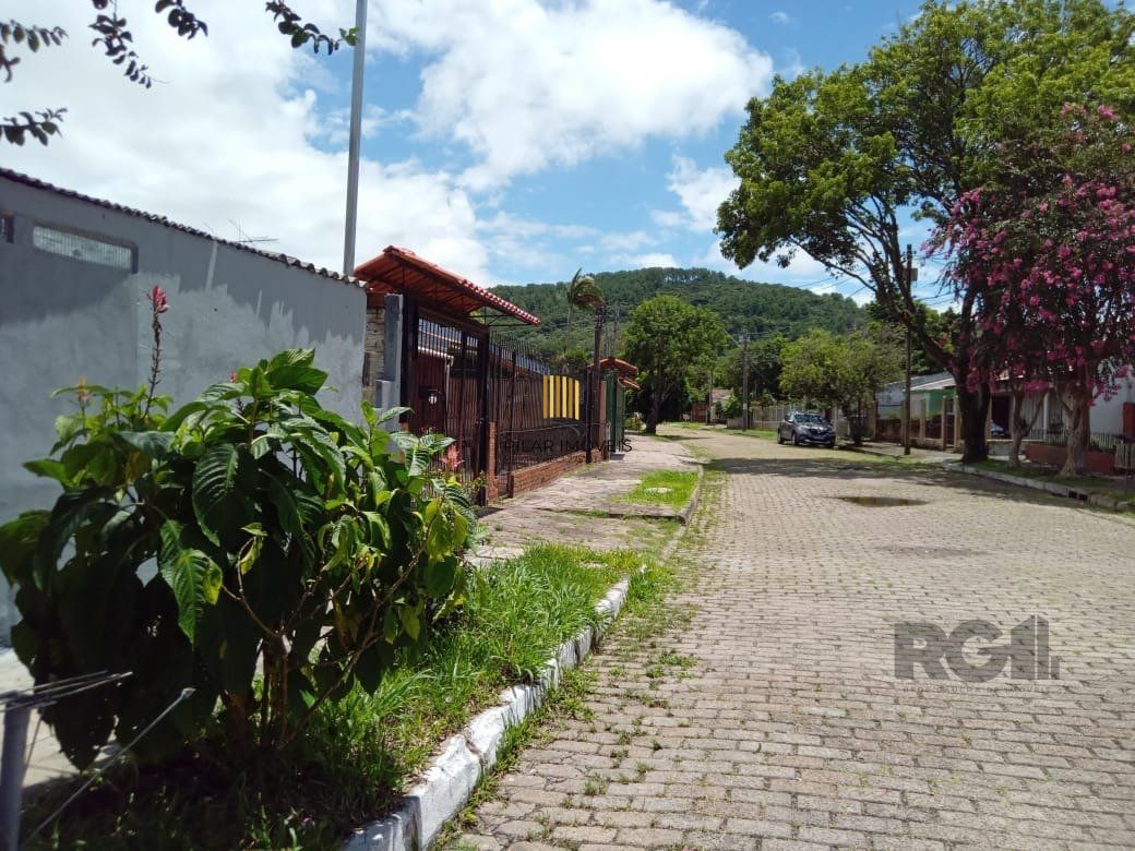 Terreno de 100m² com casa, no bairro Aberta dos Morros, Porto Alegre/RS
