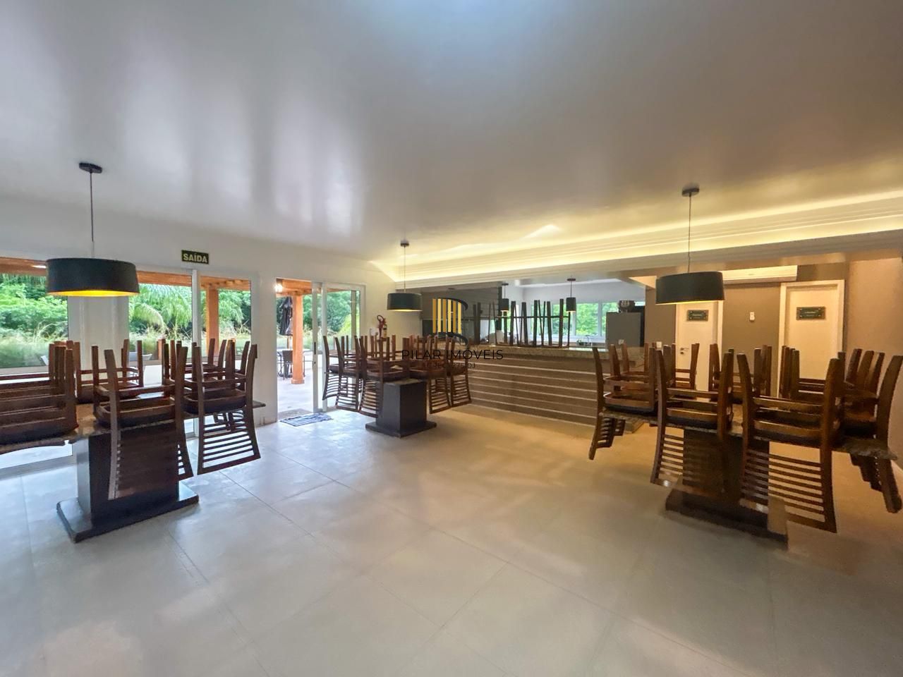 Casa em Condomínio com 03 quartos, 01 suíte e 02 vagas cobertas - Teresópolis