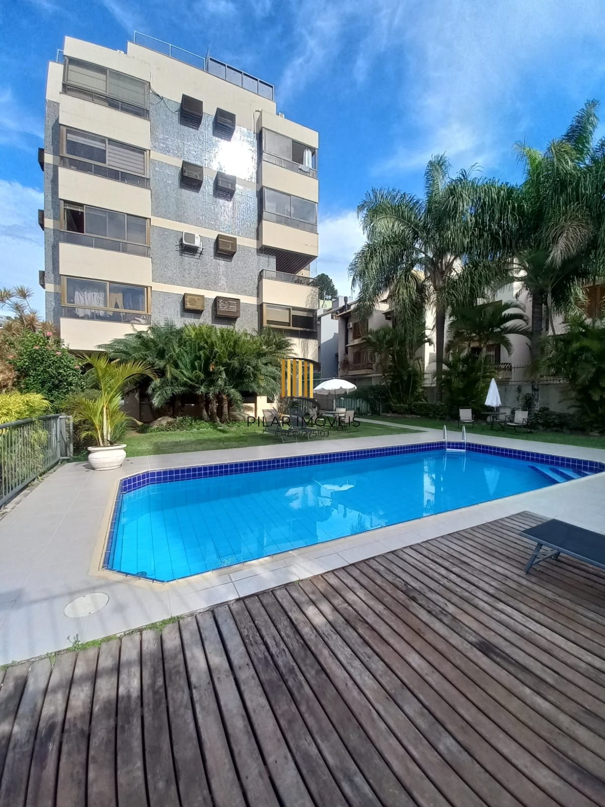 Apartamento reformado no coração da Tristeza - Pilar Imóveis