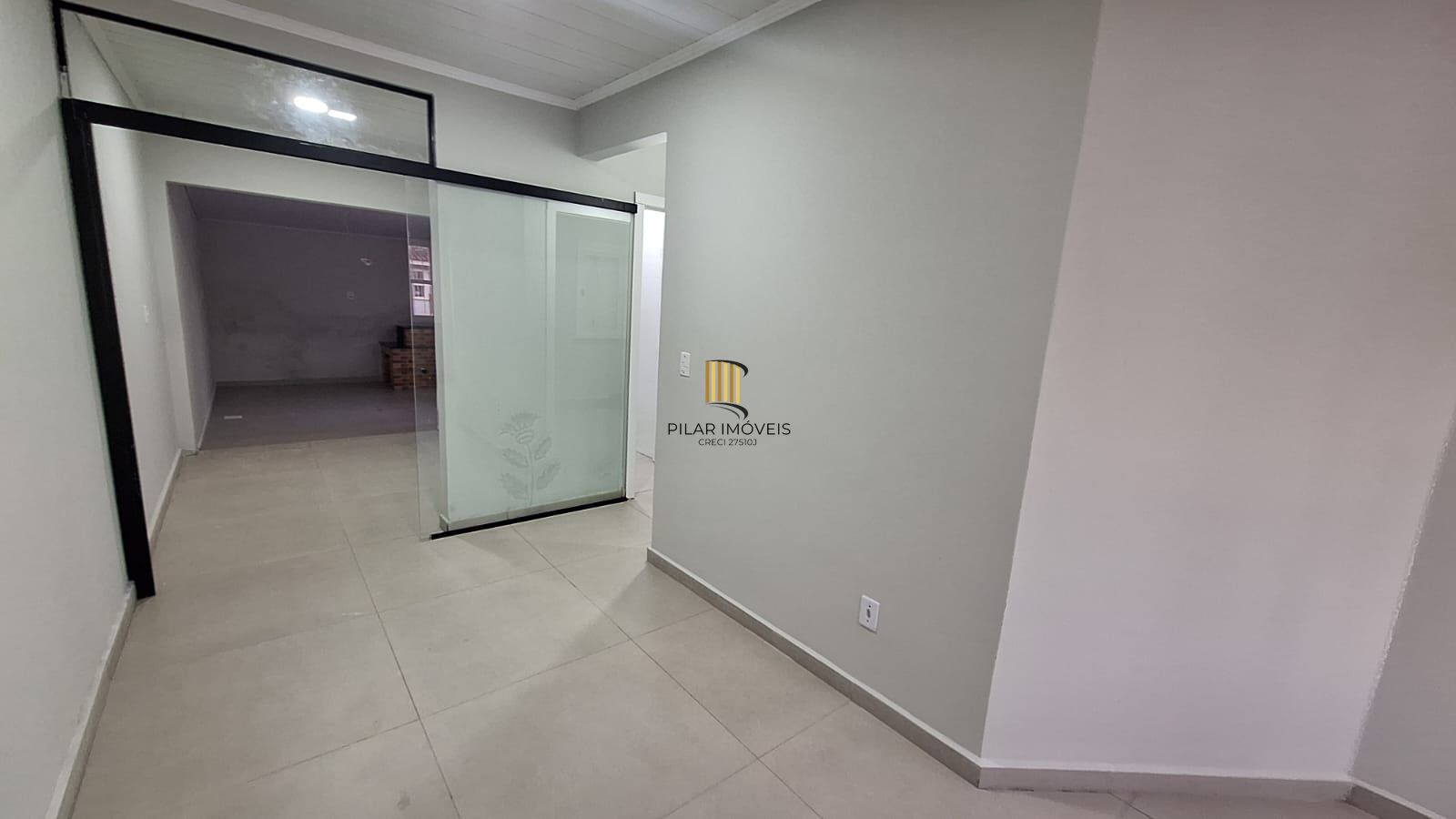 Casa em Condomínio com 02 Quartos, Bairro Restinga