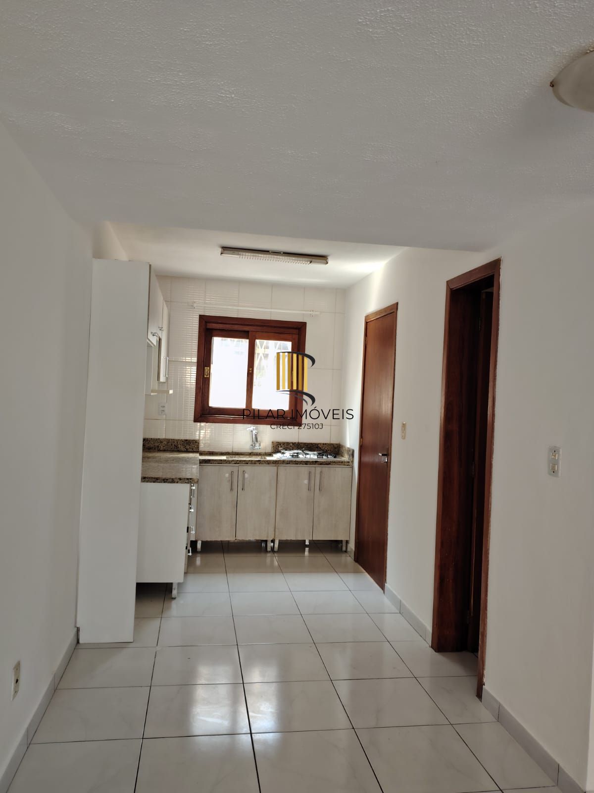 Sobrado 2 dormitórios no bairro Hípica