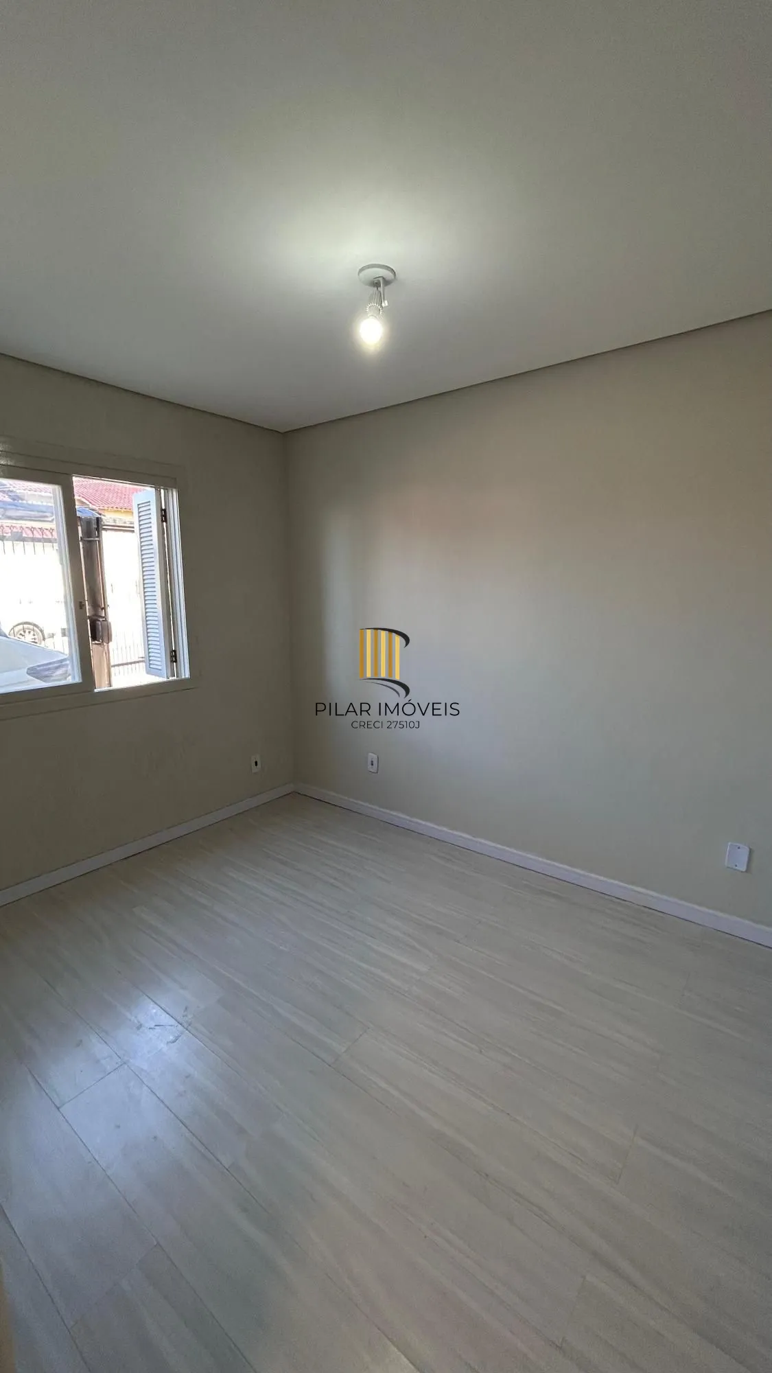 Apartamento 2 dormitórios no bairro Jardim Algarve