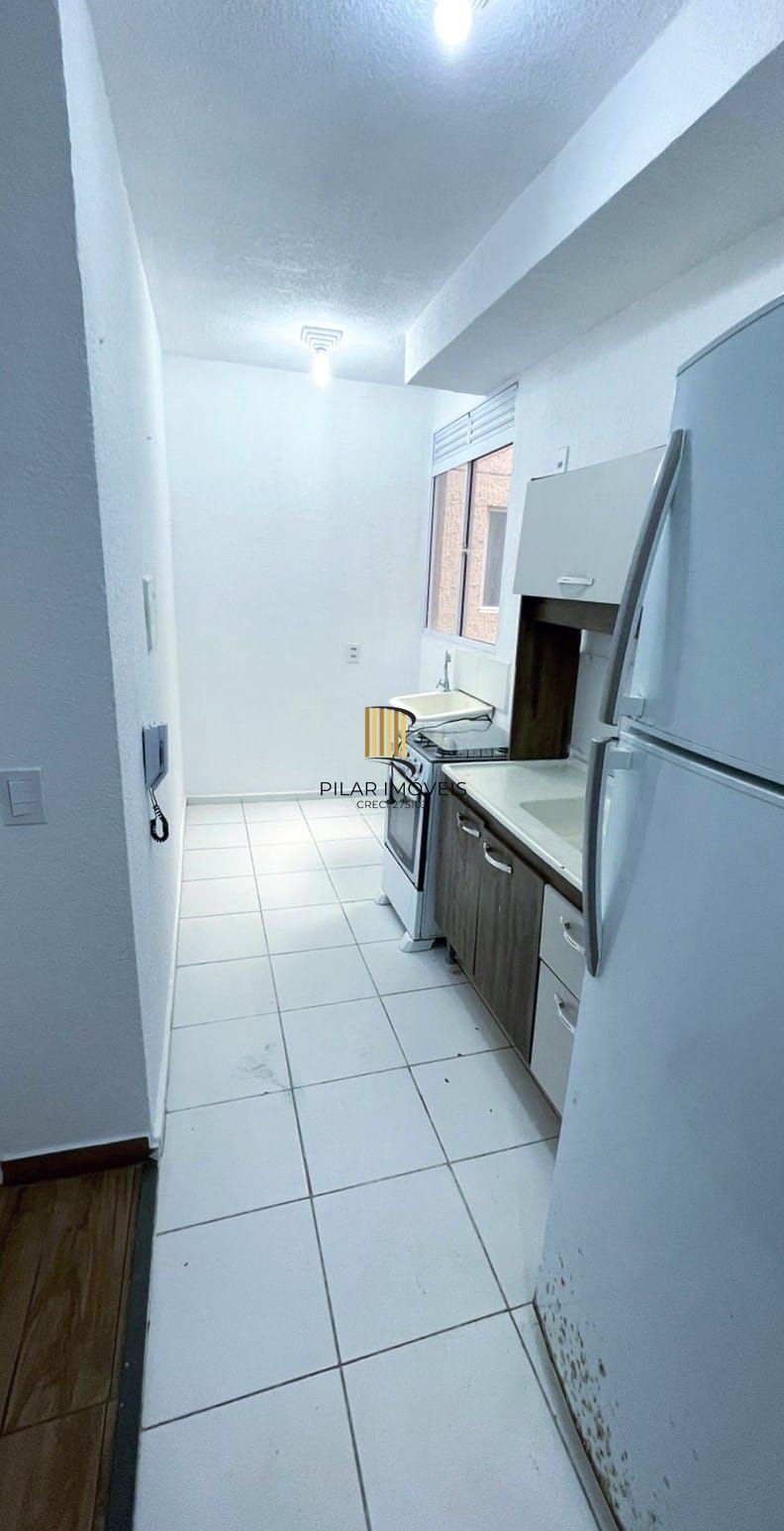 Apartamento com 02 quartos e 01 vaga no Bairro Sarandi