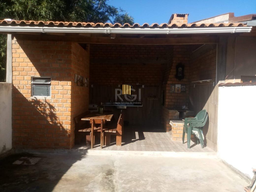 Casa com 2 quartos, 2 vagas de garagem, no bairro Aberta dos Morros, Porto Alegre/RS
