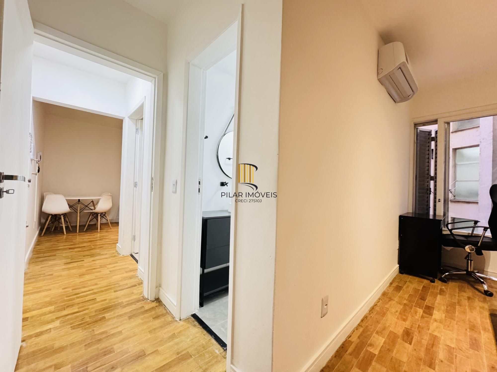 Apartamento 01 dormitório reformado Centro Porto Alegre