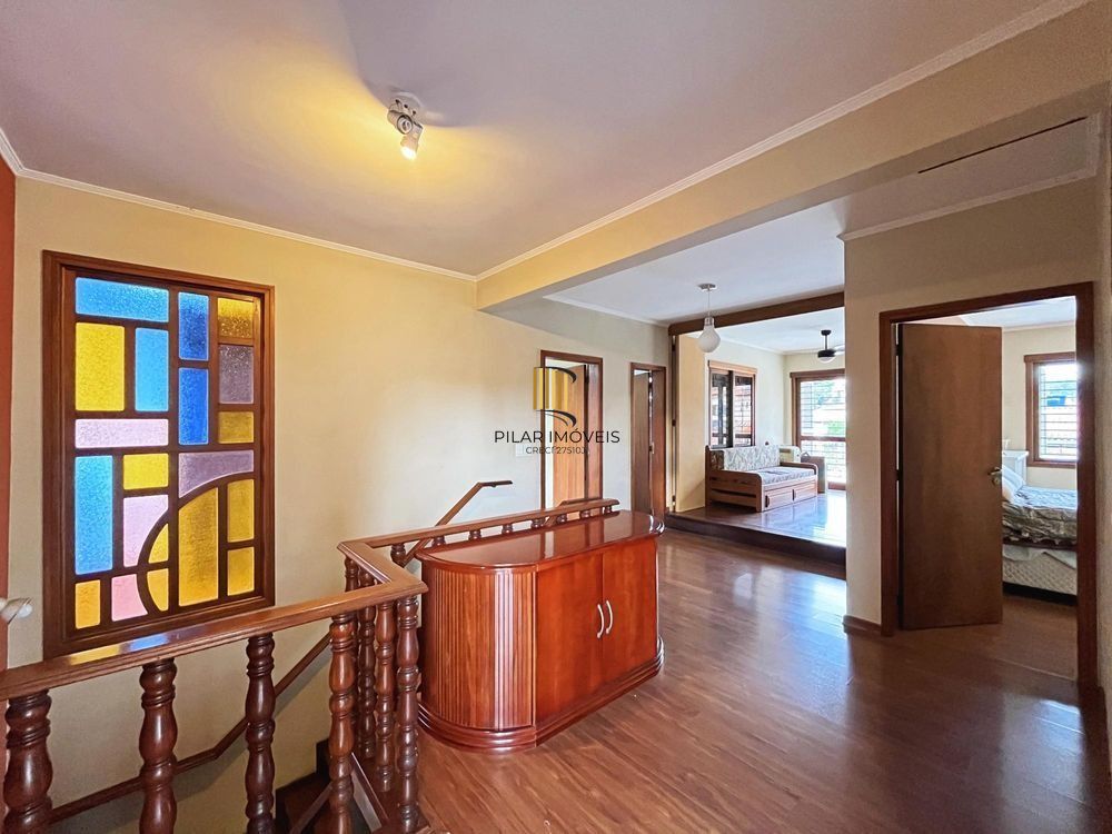 Casa ampla com piscina, adega, quiosque com churrasqueira e casa nos fundos (edícula). - Pilar Imóveis