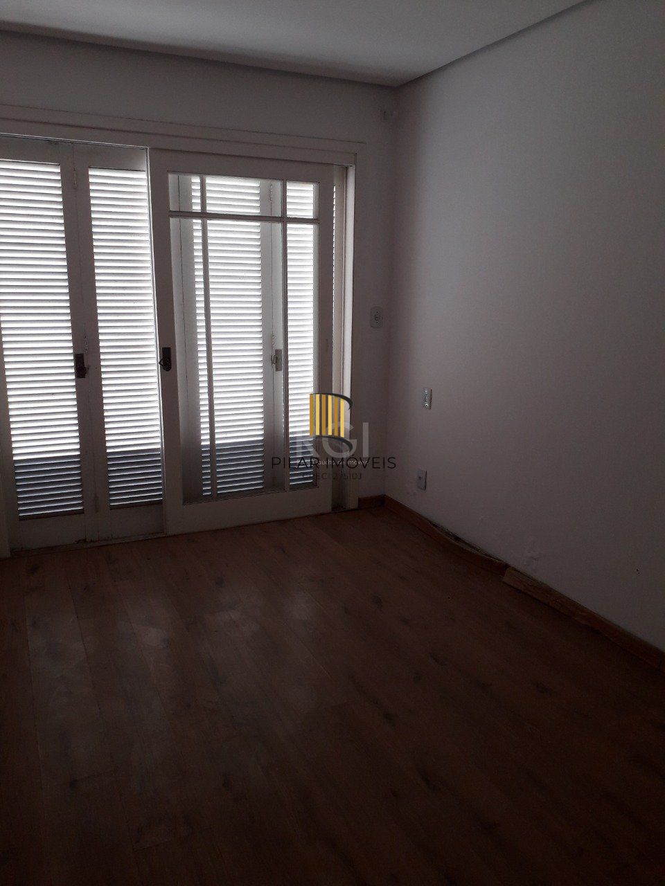 Casa para Venda - 205m², 2 dormitórios, sendo 1 suites, 2 vagas - Ipanema