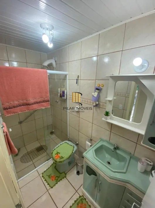 Apartamento com 02 quartos no Bairro Morro Santana