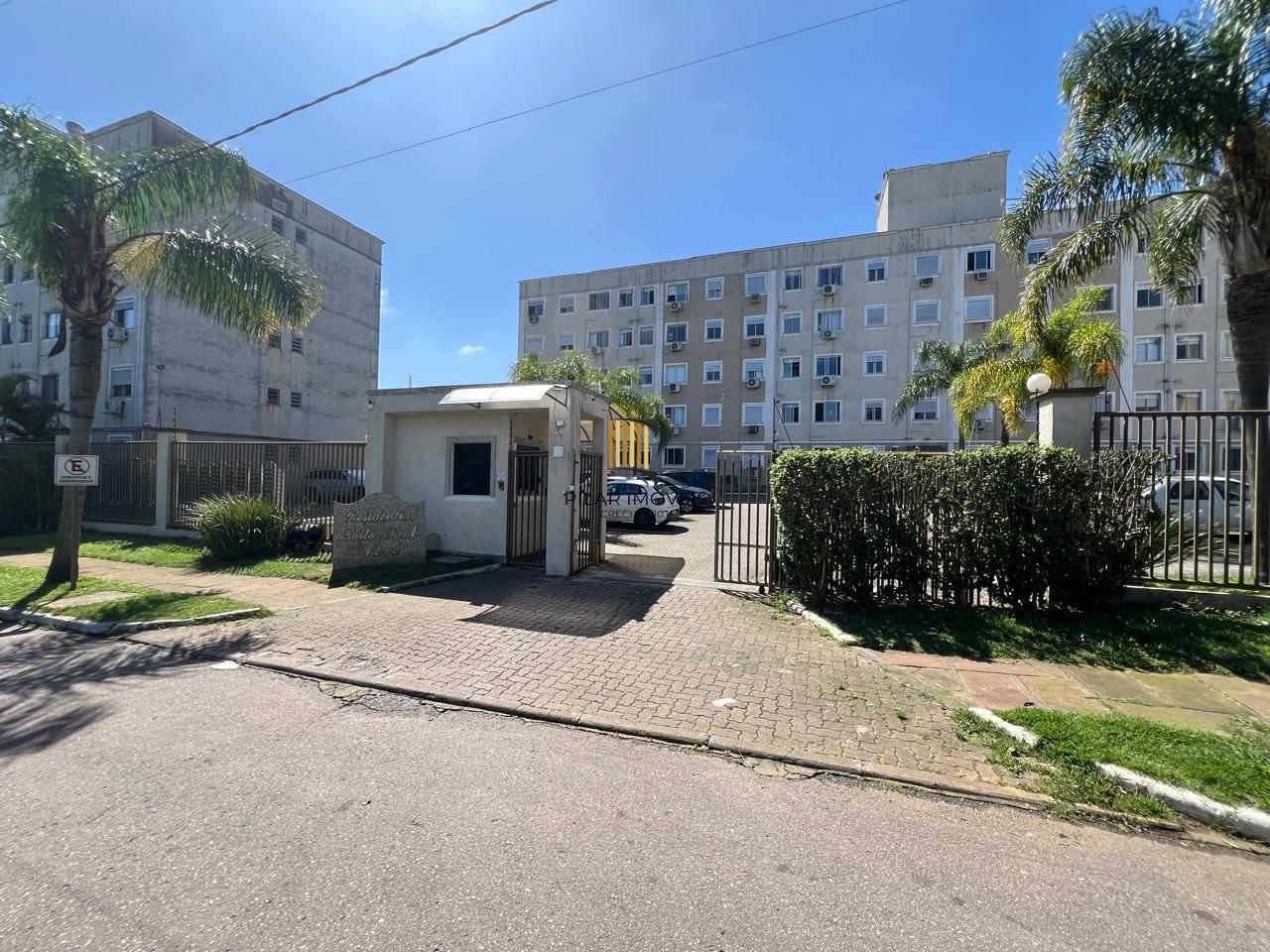 Apartamento com 02 quartos e 01 vaga escriturada no Bairro Passo das Pedras