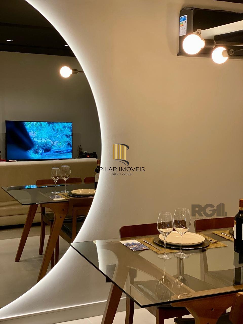Apartamento 2 dormitórios no bairro Azenha