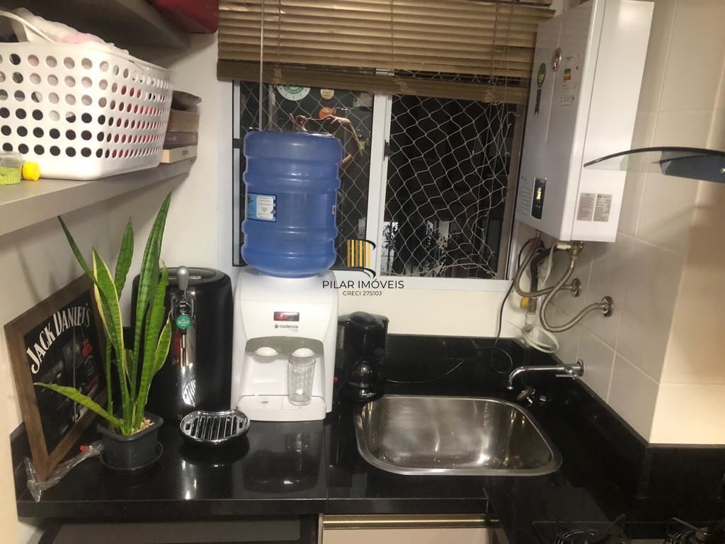 Apartamento com 03 quartos e 01 vaga  Bairro Camaquã