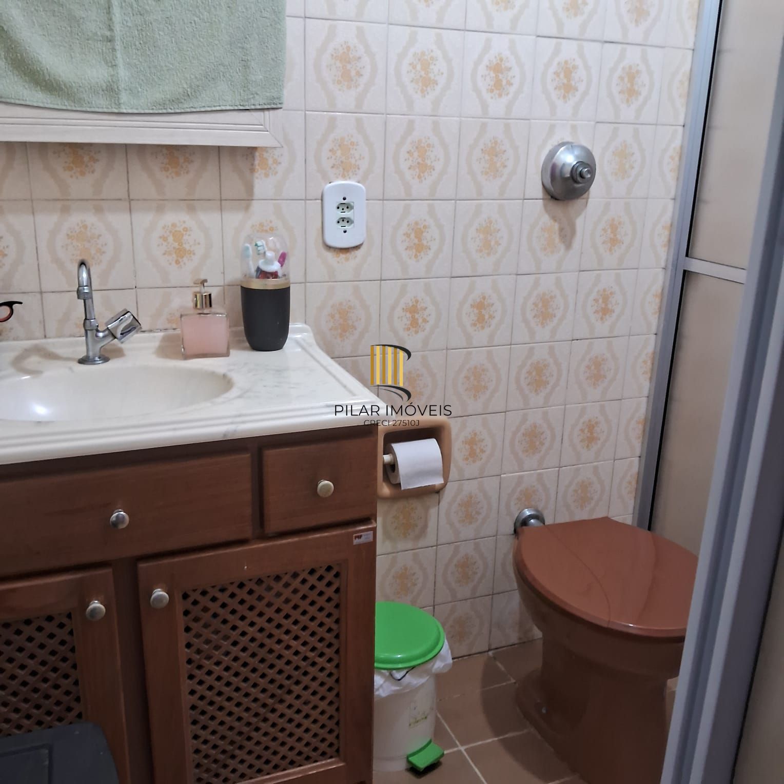 Apartamento com 01 Quarto e 01 vaga no Bairro Morro Santana