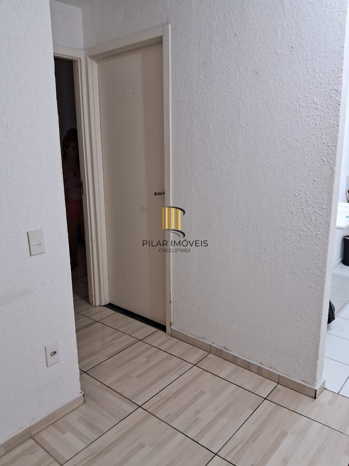 Apartamento 2 Dormitórios, 2º Andar, 01 vaga no Bairro Sarandi em Porto Alegre.