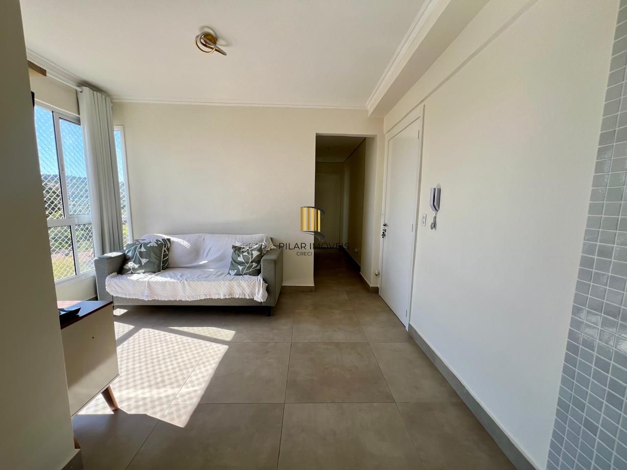 Apartamento no bairro Cavalhada 2 dormitórios , vaga coberta, portaria 24 horas.