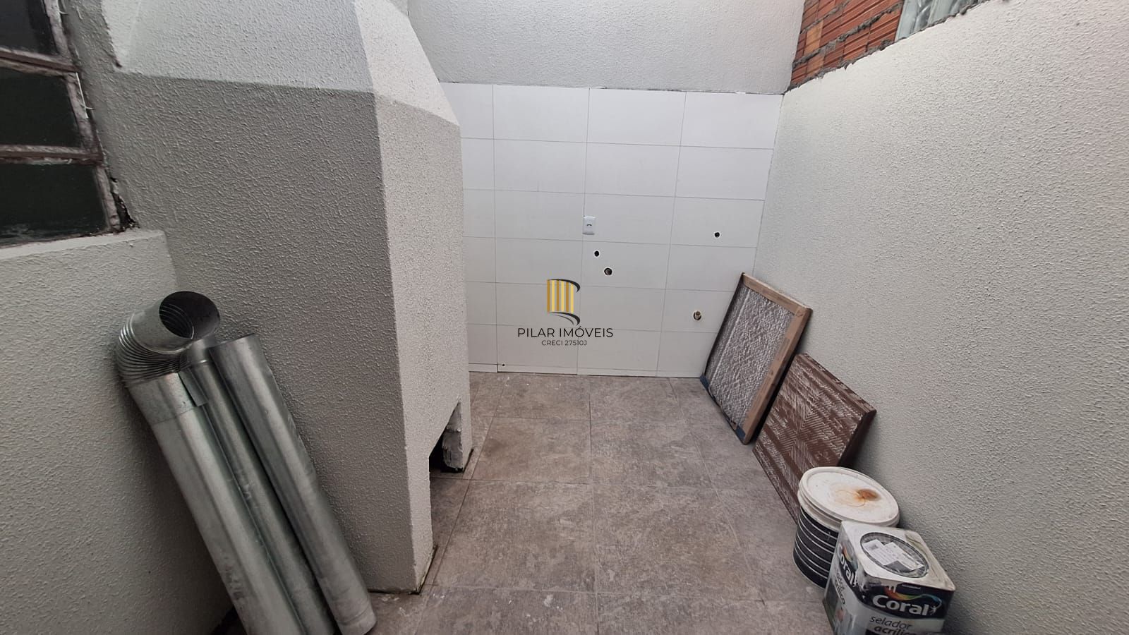 Casa em Condomínio com 02 Quartos, Bairro Restinga