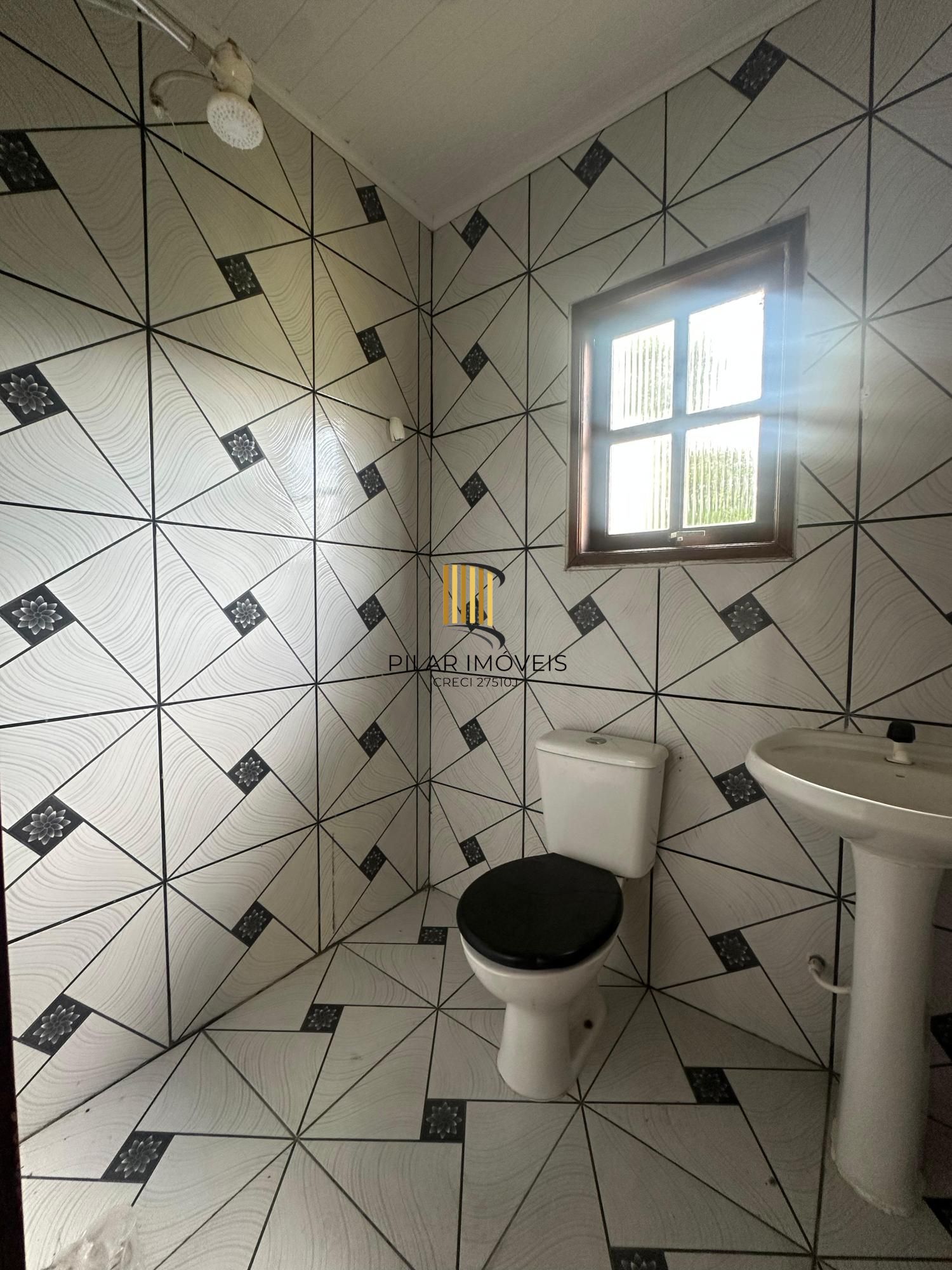 Casa financiável de 3 dormitórios um deles suíte no bairro Belém Novo em POrto Alegre