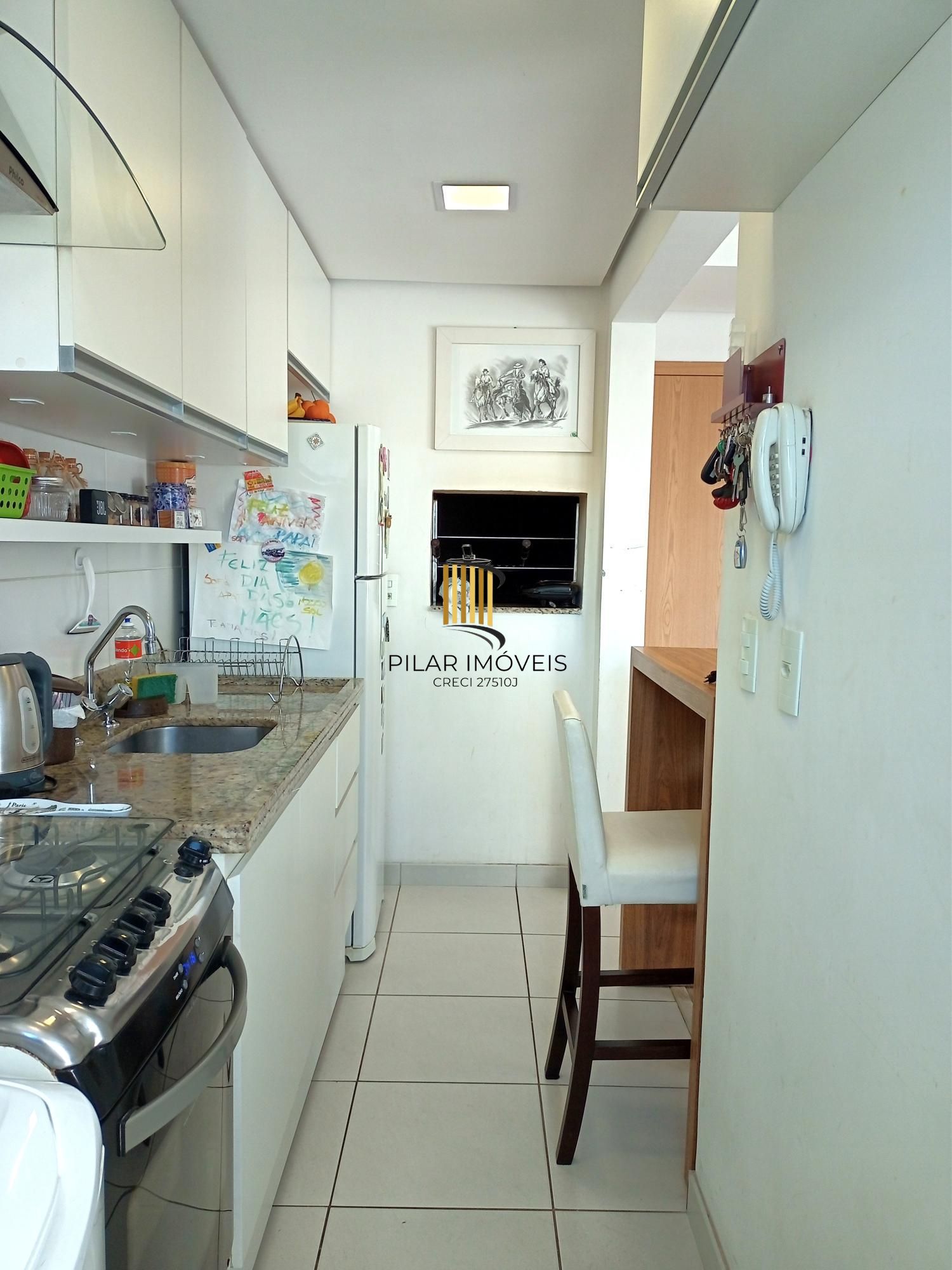 Apartamento 2 Dormitórios (1 Suíte), 64m², Churrasqueira, Vaga Coberta