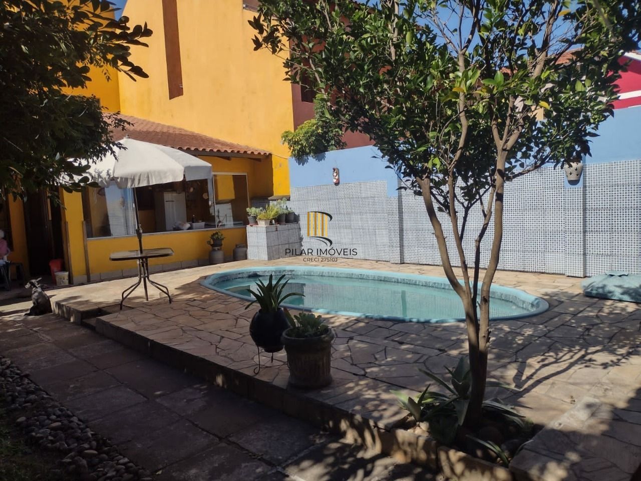 Casa para Venda - 693.6m², 5 dormitórios, sendo 3 suites, 4 vagas - Hípica