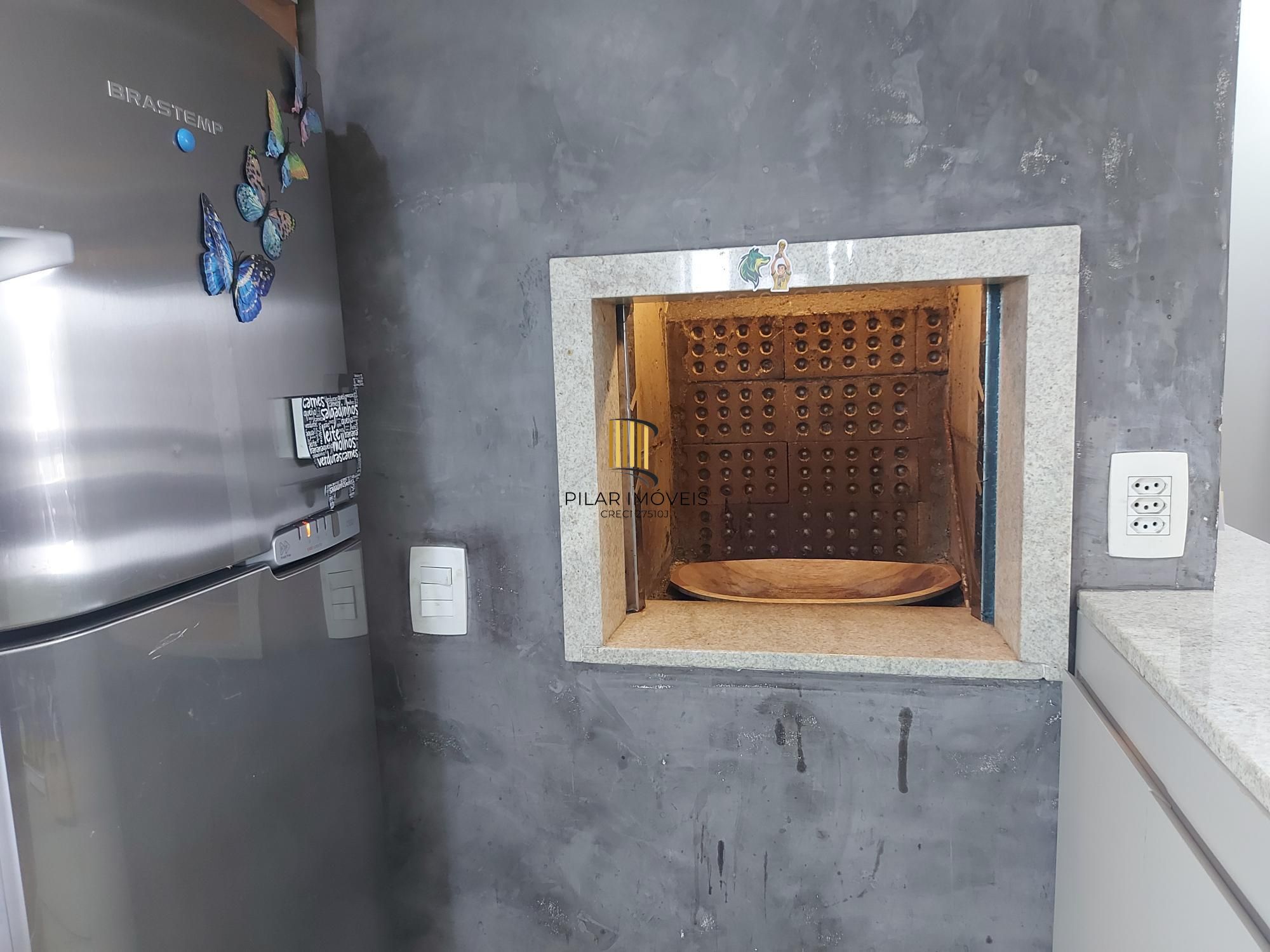 Apto 3 quartos/com 1 suite e vaga coberta no bairro Cavalhada