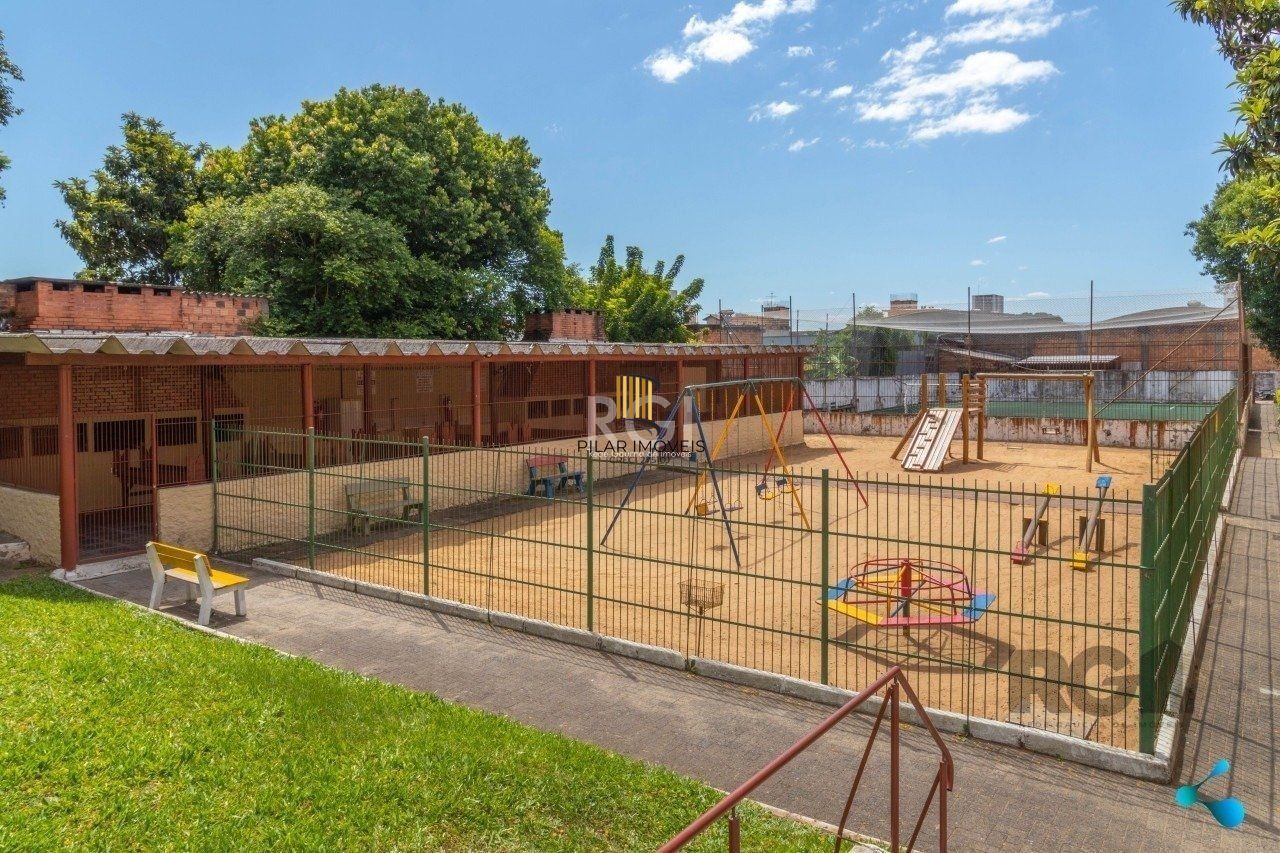 APARTAMENTO COM DOIS QUARTOS NO BAIRRO CAMAQUÃ